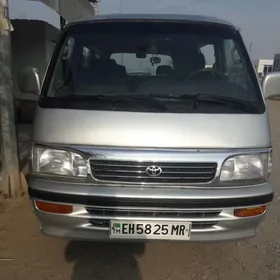 Toyota Hiace 1990