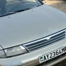 Nissan Bluebird 1996