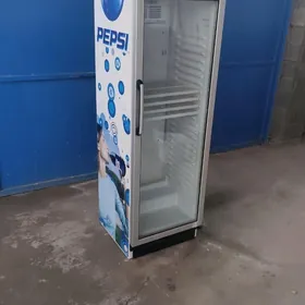 Uğur Witrine holodinnik