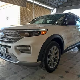 Ford Explorer 2022