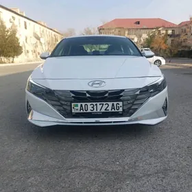 Hyundai Elantra 2021