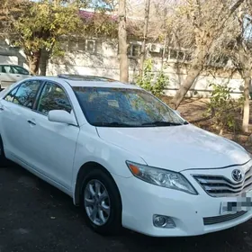 Toyota Camry 2011