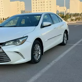 Toyota Camry 2016