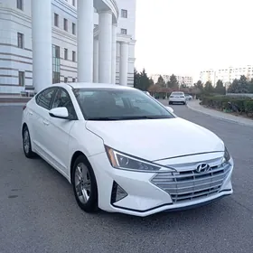 Hyundai Elantra 2020