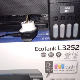 принтер Epson L3252