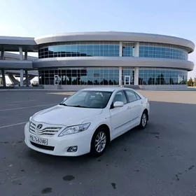 Toyota Camry 2011