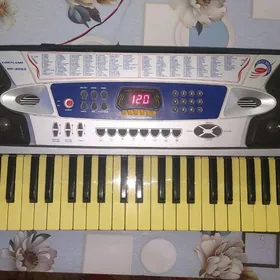 синтезатор