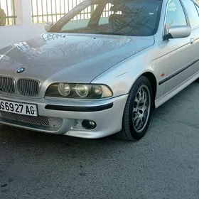 BMW E39 2001