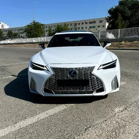 Lexus IS 350 2022