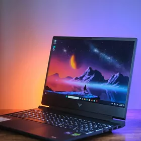 RTX5060/I7-13/HP VICTUS 15