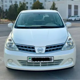 Nissan Tiida 2008