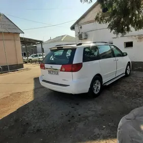 Toyota Sienna 2006