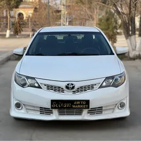 Toyota Camry 2013