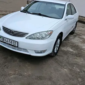 Toyota Camry 2005