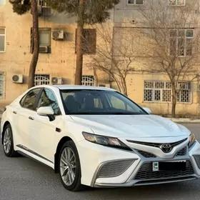 Toyota Camry 2022