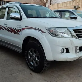 Toyota Hilux 2014