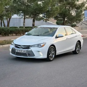 Toyota Camry 2016