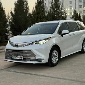 Toyota Sienna 2021