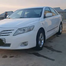 Toyota Camry 2011