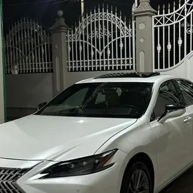 Lexus ES 250 2021