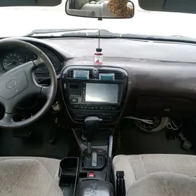 Toyota Carina 1992
