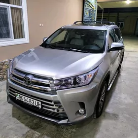Toyota Highlander 2017