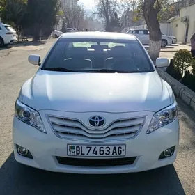 Toyota Camry 2011