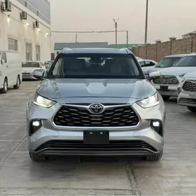 Toyota Highlander 2022