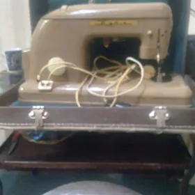 ШВЕЙНАЯ МАШИНКА