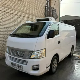 Nissan Urvan 2013