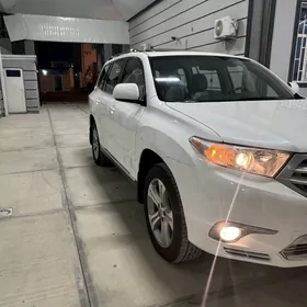 Toyota Highlander 2011