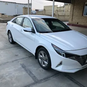 Hyundai Elantra 2021