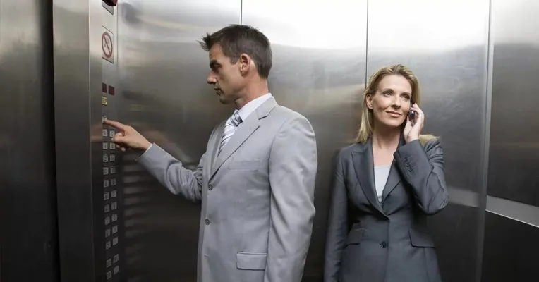 Liftde näme üçin dymylýar: alymlar ýapyk ýerde oňaýsyzlygyň sebäbini öwrendiler