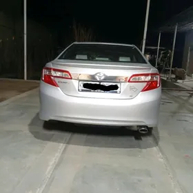 Toyota Camry 2012