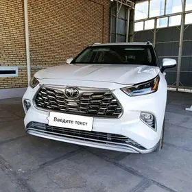 Toyota Highlander 2020