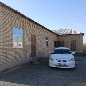 satlyk jaý mellek iskrada