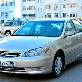 Toyota Camry 2004