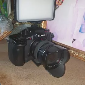 lumix GH5"