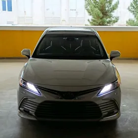Toyota Camry 2023