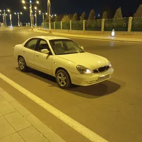 Daewoo Nubira 2001