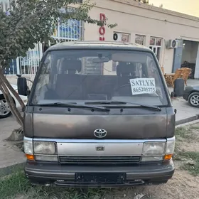 Toyota Hiace 1990