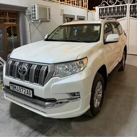 Toyota Land Cruiser Prado 2023