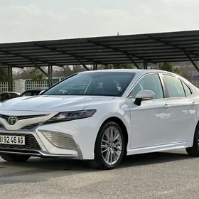Toyota Camry 2022
