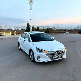 Hyundai Elantra 2020