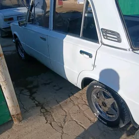 Lada 2104 1985