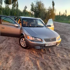 Toyota Camry 1999