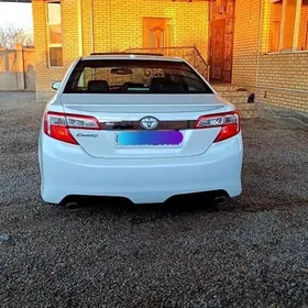 Toyota Camry 2012