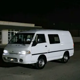 Toyota Hiace 1998