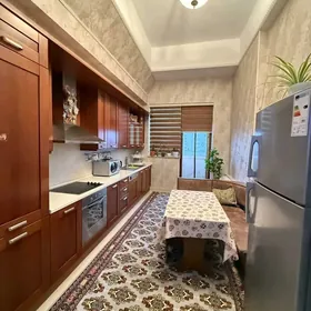 Нефтегаз 4 ком элитка ул Мира