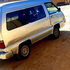 Toyota Hiace 1990